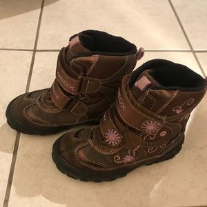 Geox girls size 9 boots. Excellent condition